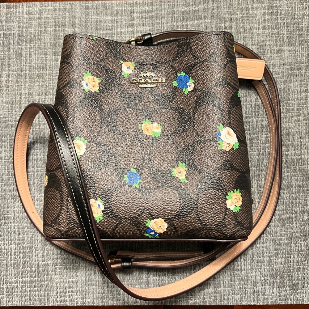 Coach Mini Town Bucket Bag Signature Canvas wVintage Mini Rose Print Crossbody